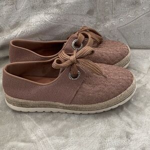 Comfortable Brown Espadrilles with Woven Design